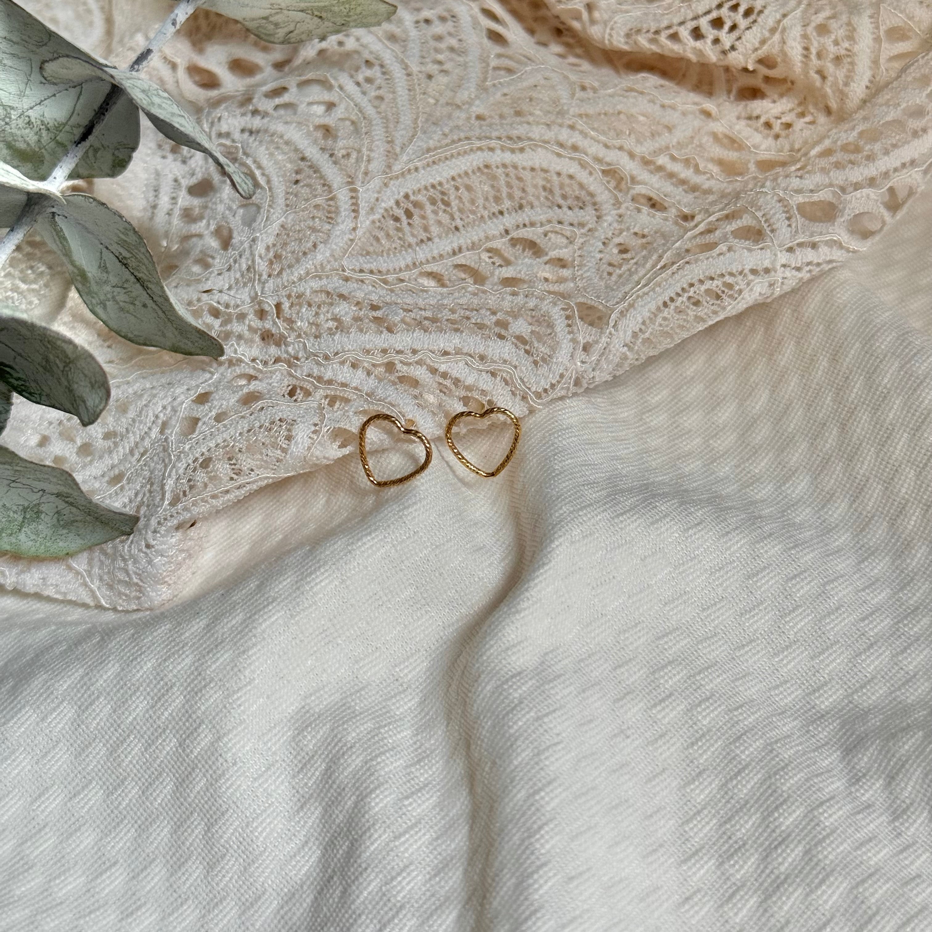 Hollow Studs Gold-Filled
